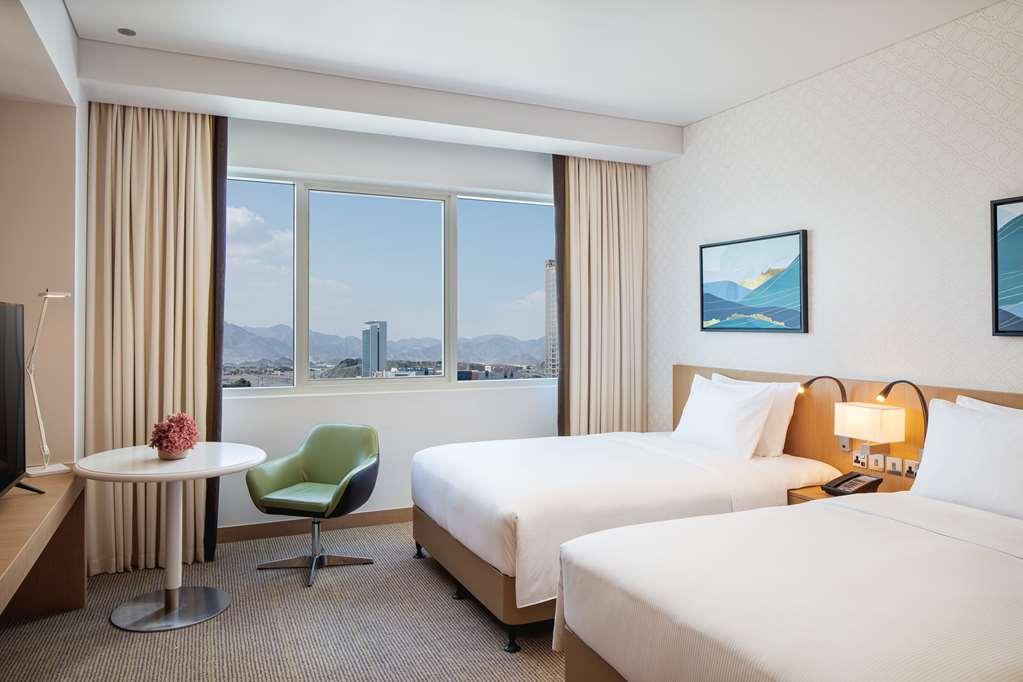 Doubletree By Hilton Fujairah City חדר תמונה