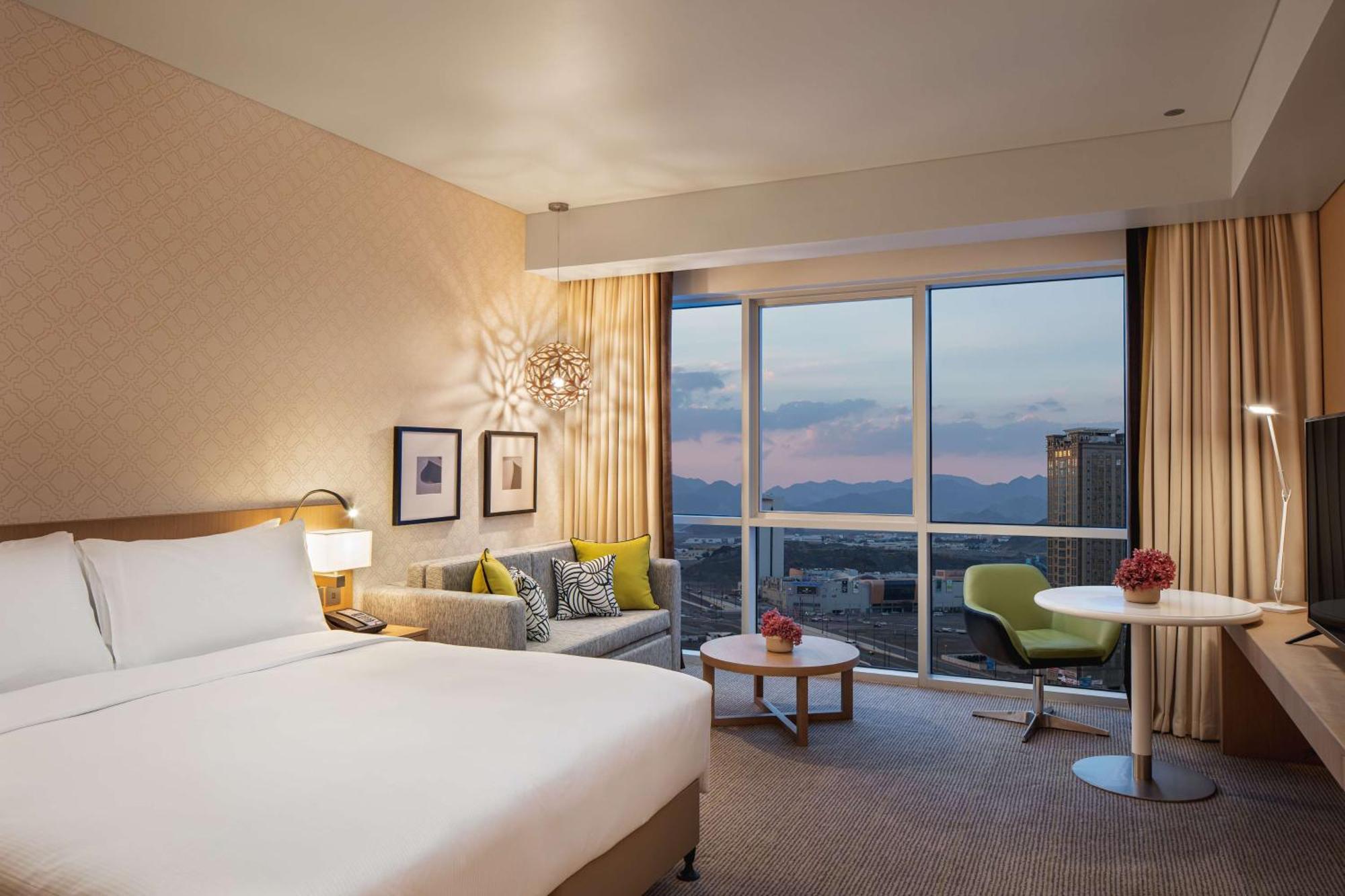 Doubletree By Hilton Fujairah City מראה חיצוני תמונה Deluxe Room